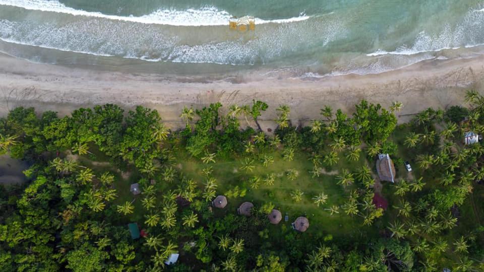 Playa Paraiso Nagtabon Beach Bacungan Exterior photo